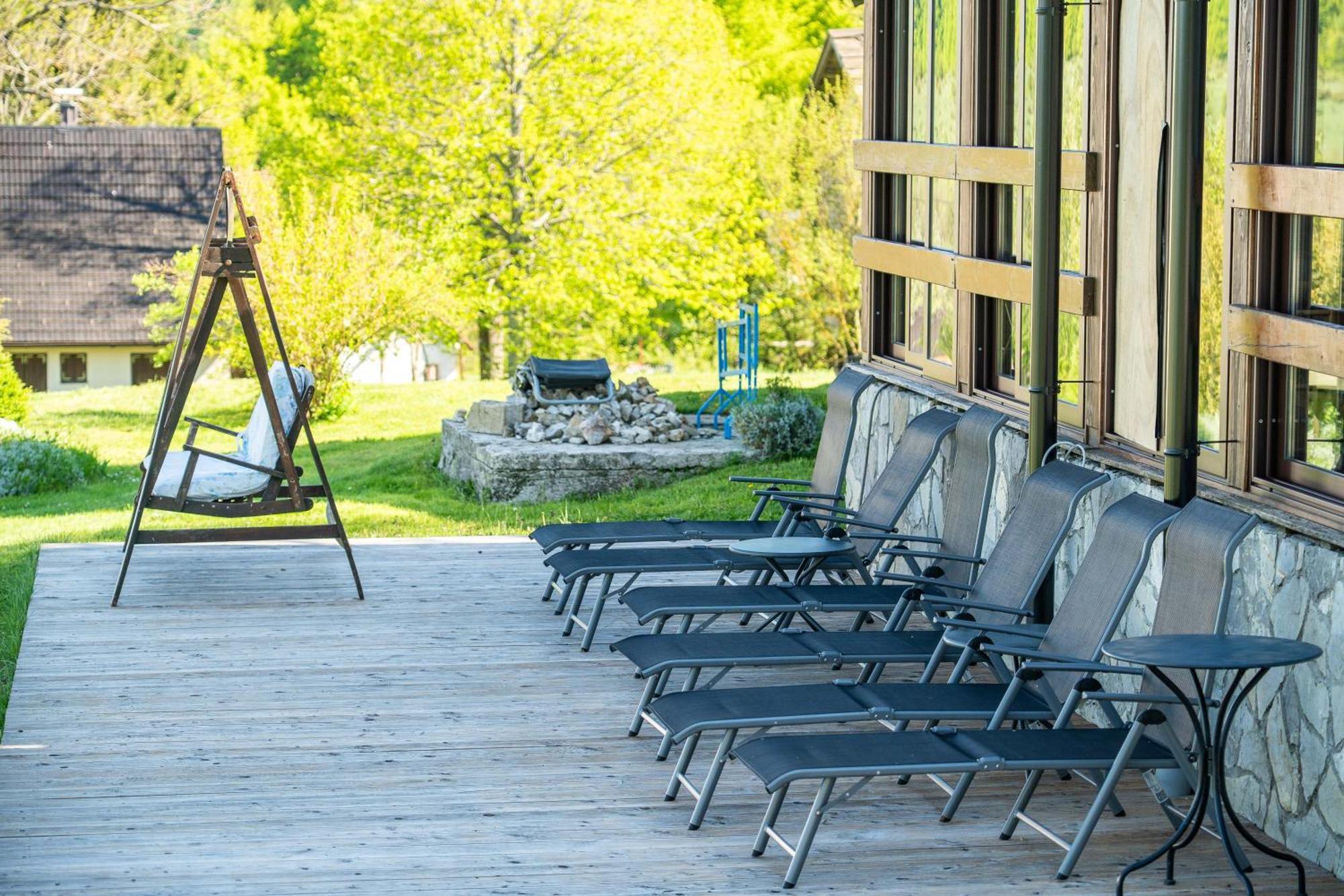 Отель Tesla'S Gastro House Plitvice Плитвицкие озёра Экстерьер фото